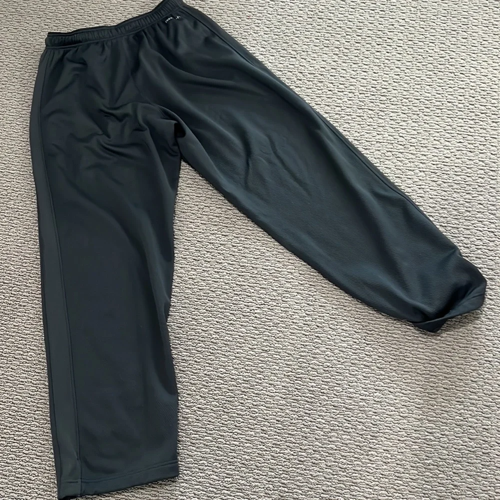 BYU Nike Thermal Pants - Size XTL - Worn Twice (Perfect Condition) - Picture 7 of 7
